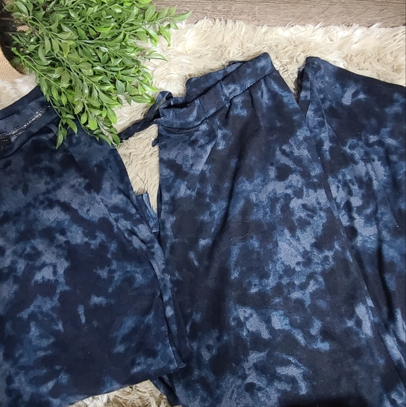 Tahari Other - 2pc Tahari Lounge Set D